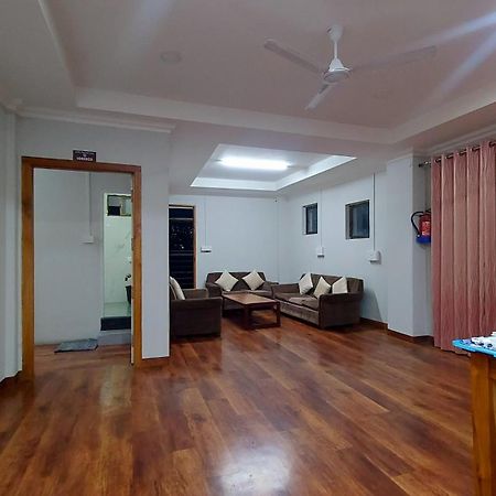 Hotel Dinthar Zara Āīzawl Extérieur photo