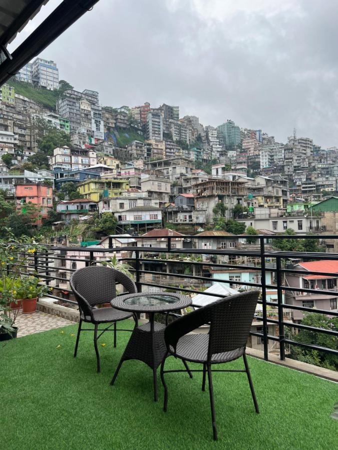 Hotel Dinthar Zara Āīzawl Extérieur photo