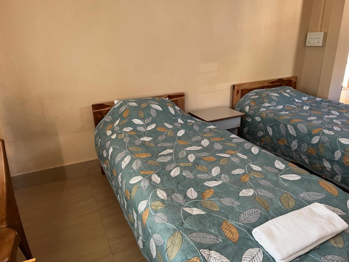 Hotel Dinthar Zara Āīzawl Extérieur photo